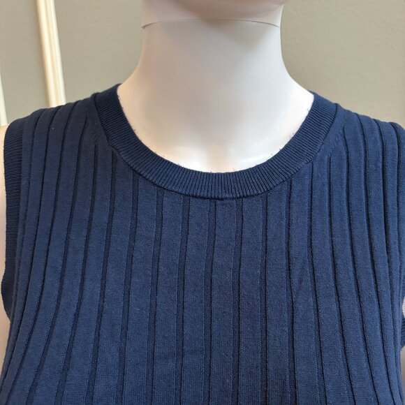 Banana Republic Dark Blue Ribbed Sleeveless Top – Size Medium - Picture 5 of 7